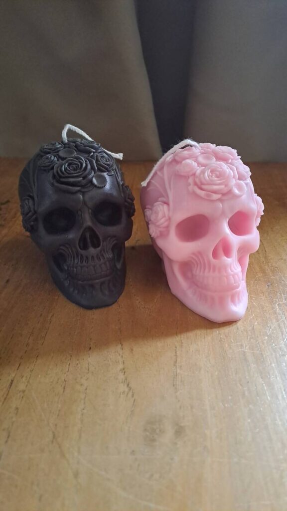 Skull doodshoofd kaars met bloemen - Afbeelding 7